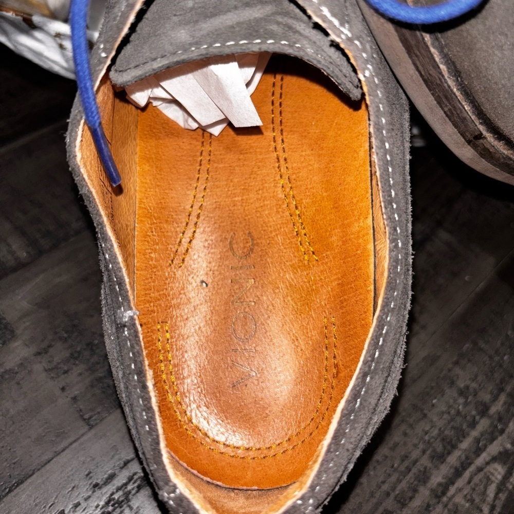 Vionic Bruno wingtip oxford shoe in gray suede with blue laces SS 13 - Picture 6 of 13